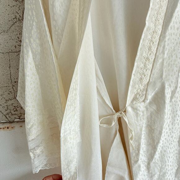 Ivory Jacquard Leopard Satin Duster Robe Lace Trim Long Kimono Style Vintage - Picture 5 of 8